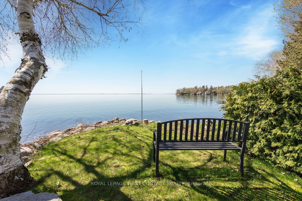 81 Parkside Dr