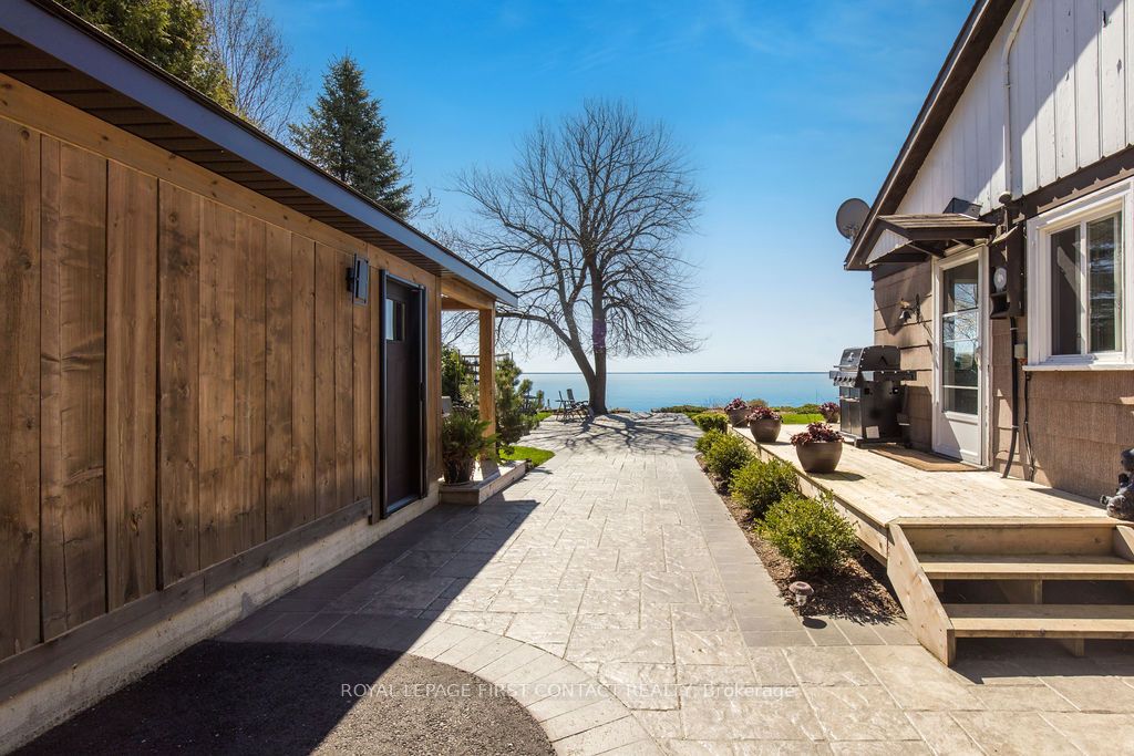 81 Parkside Dr
