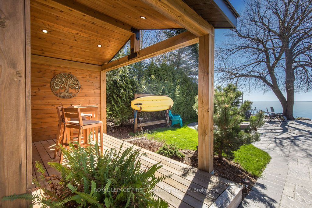 81 Parkside Dr