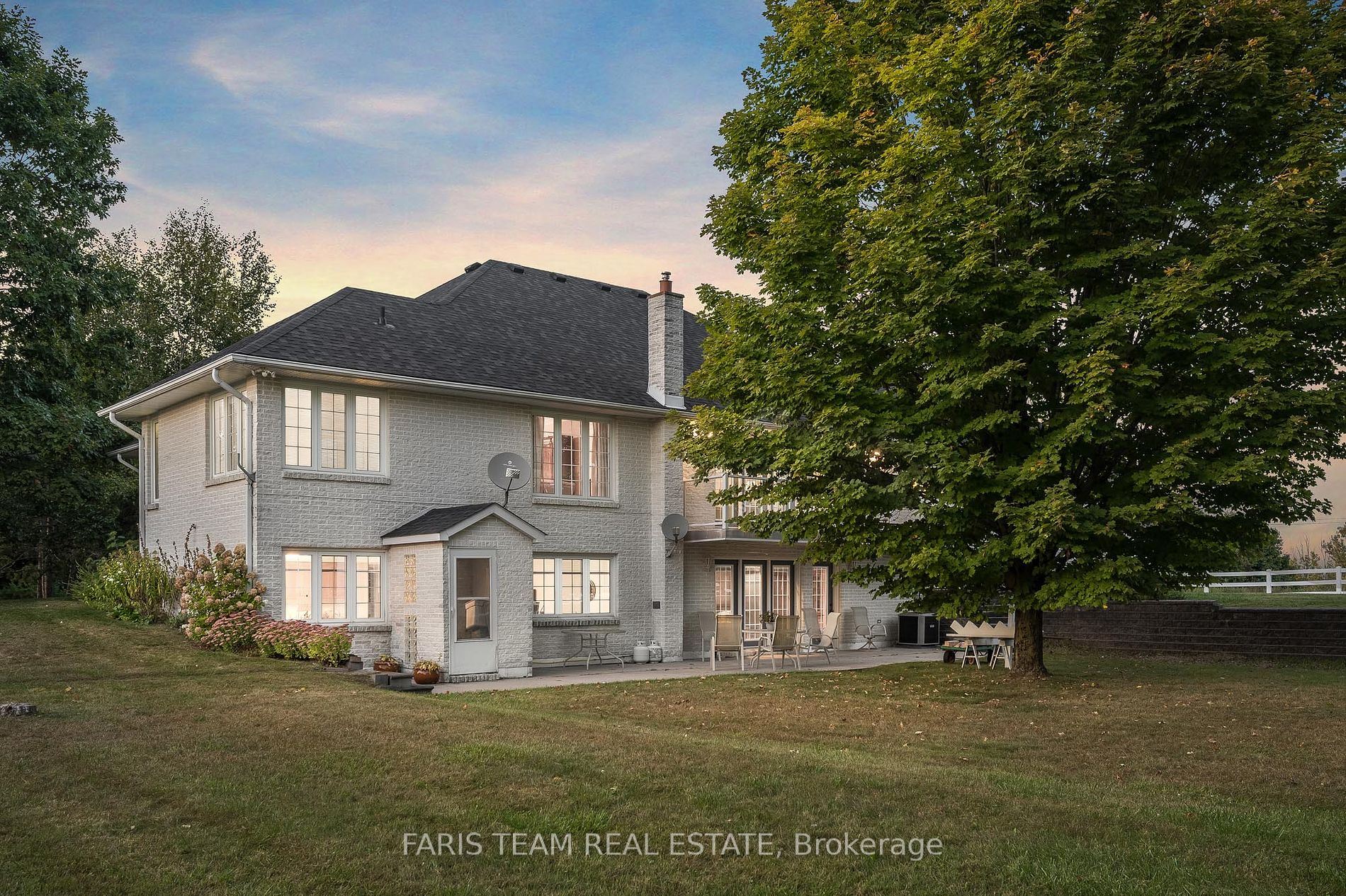 1331 Flos Road 3 E