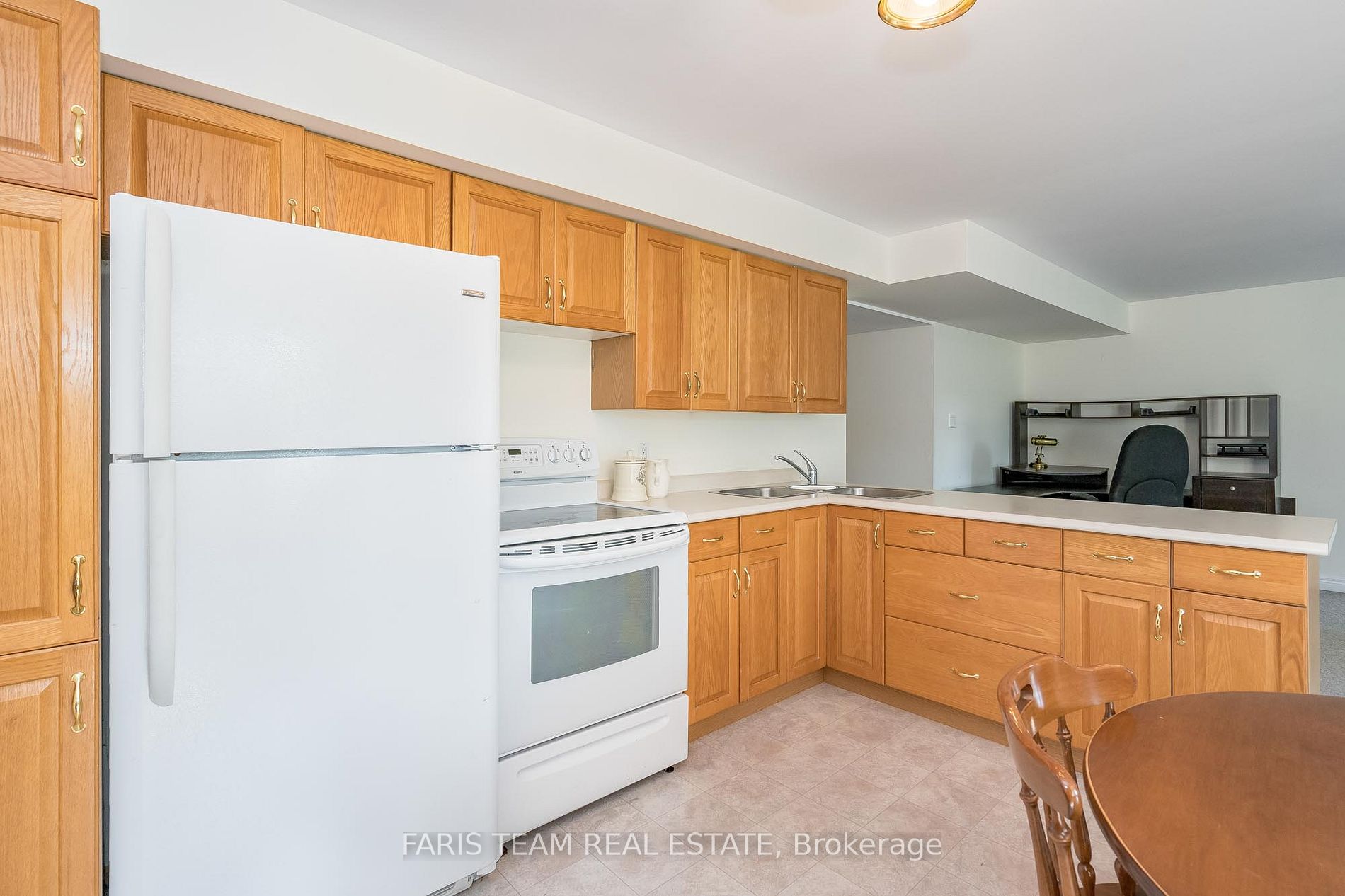 1331 Flos Road 3 E