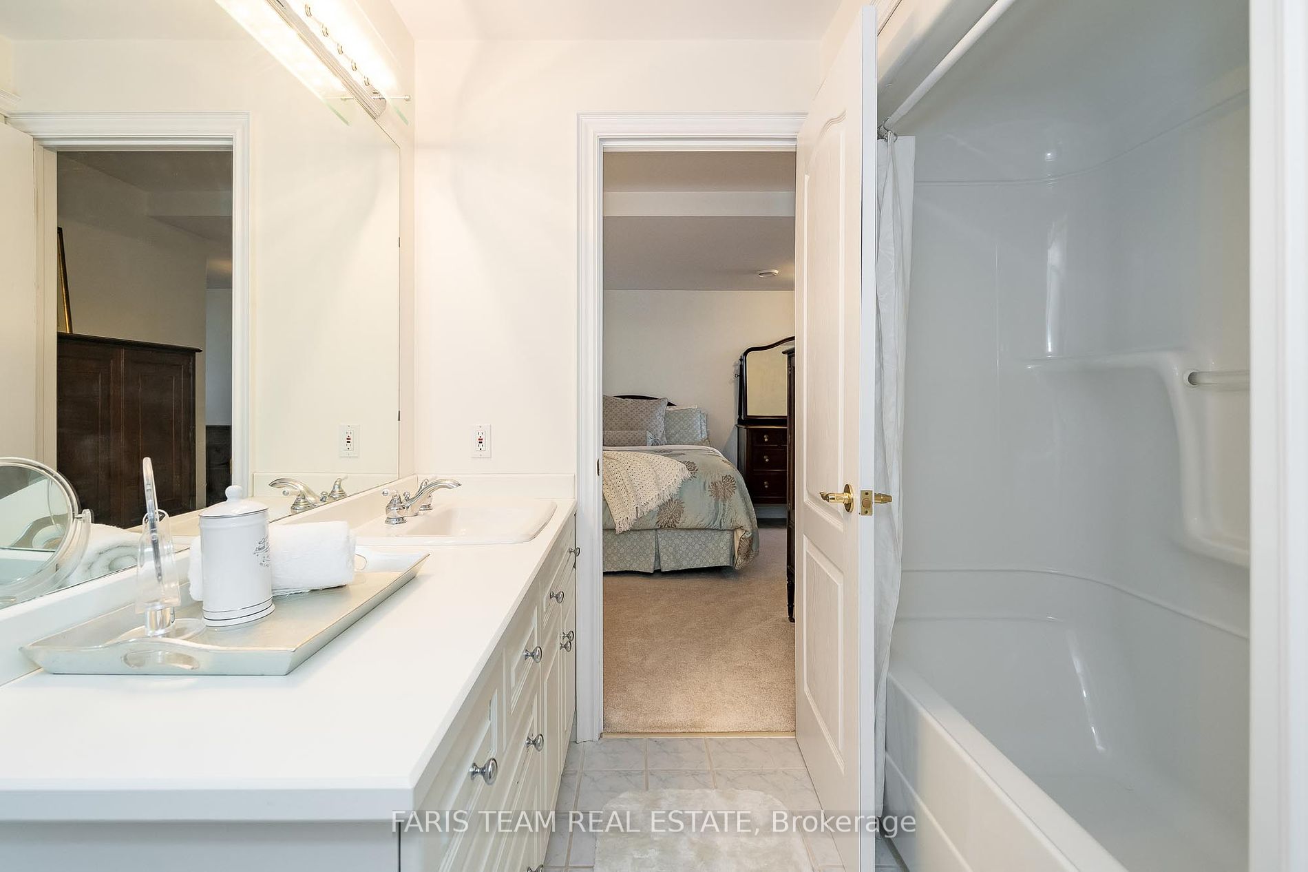 1331 Flos Road 3 E