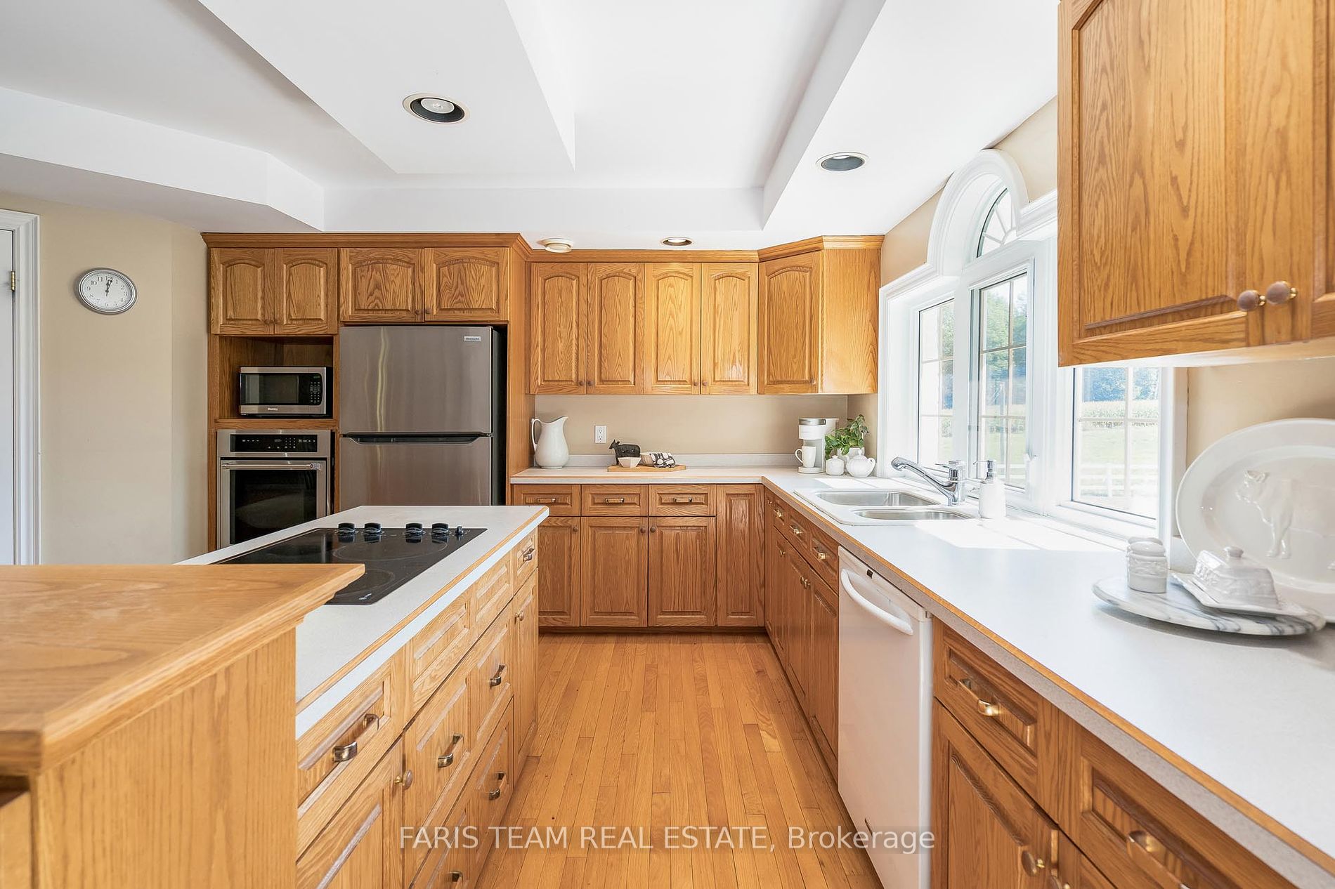 1331 Flos Road 3 E