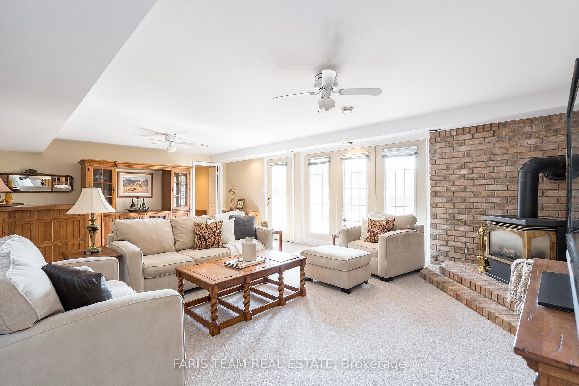 1331 Flos Road 3 E