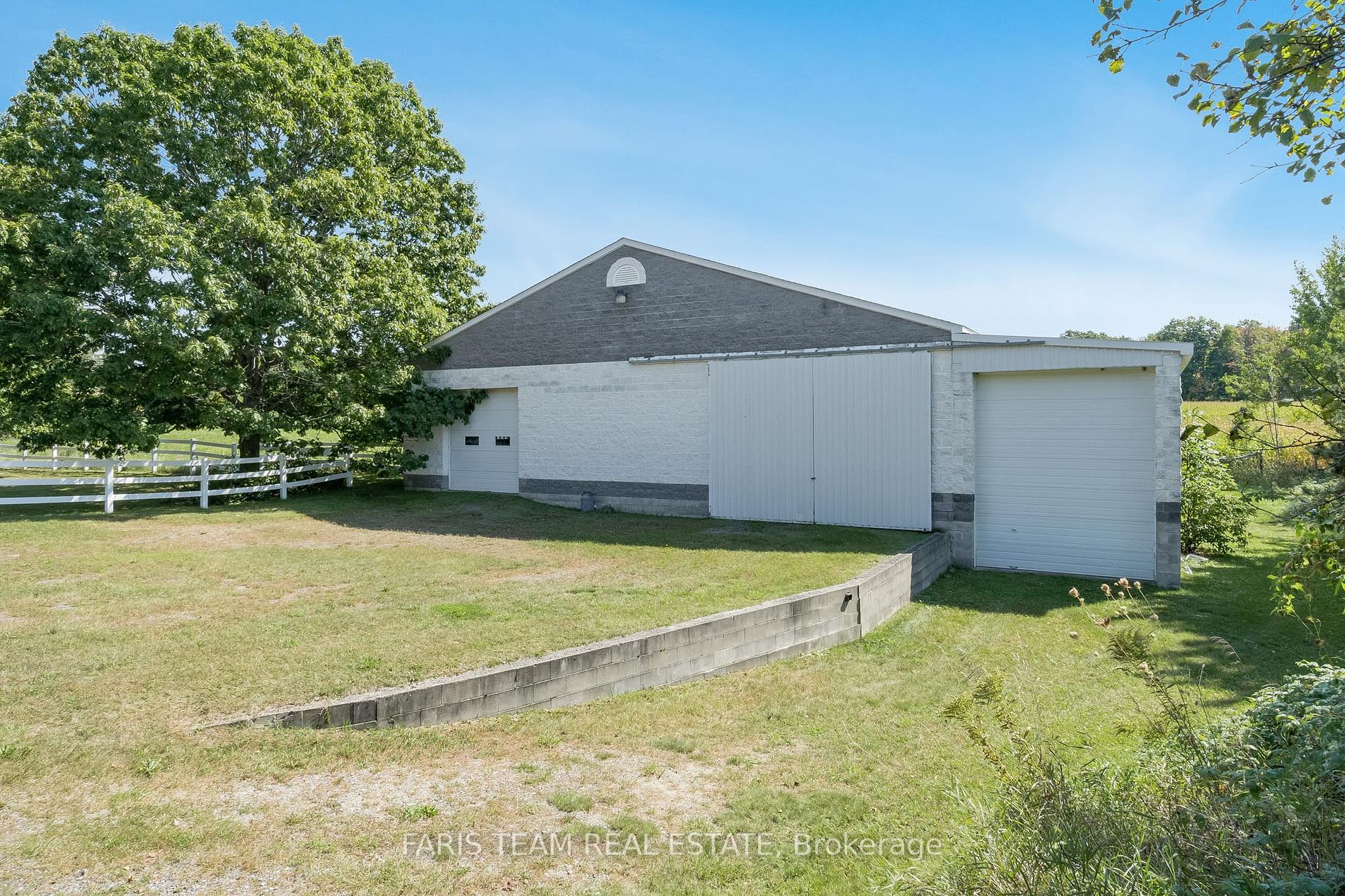 1331 Flos Road 3 E