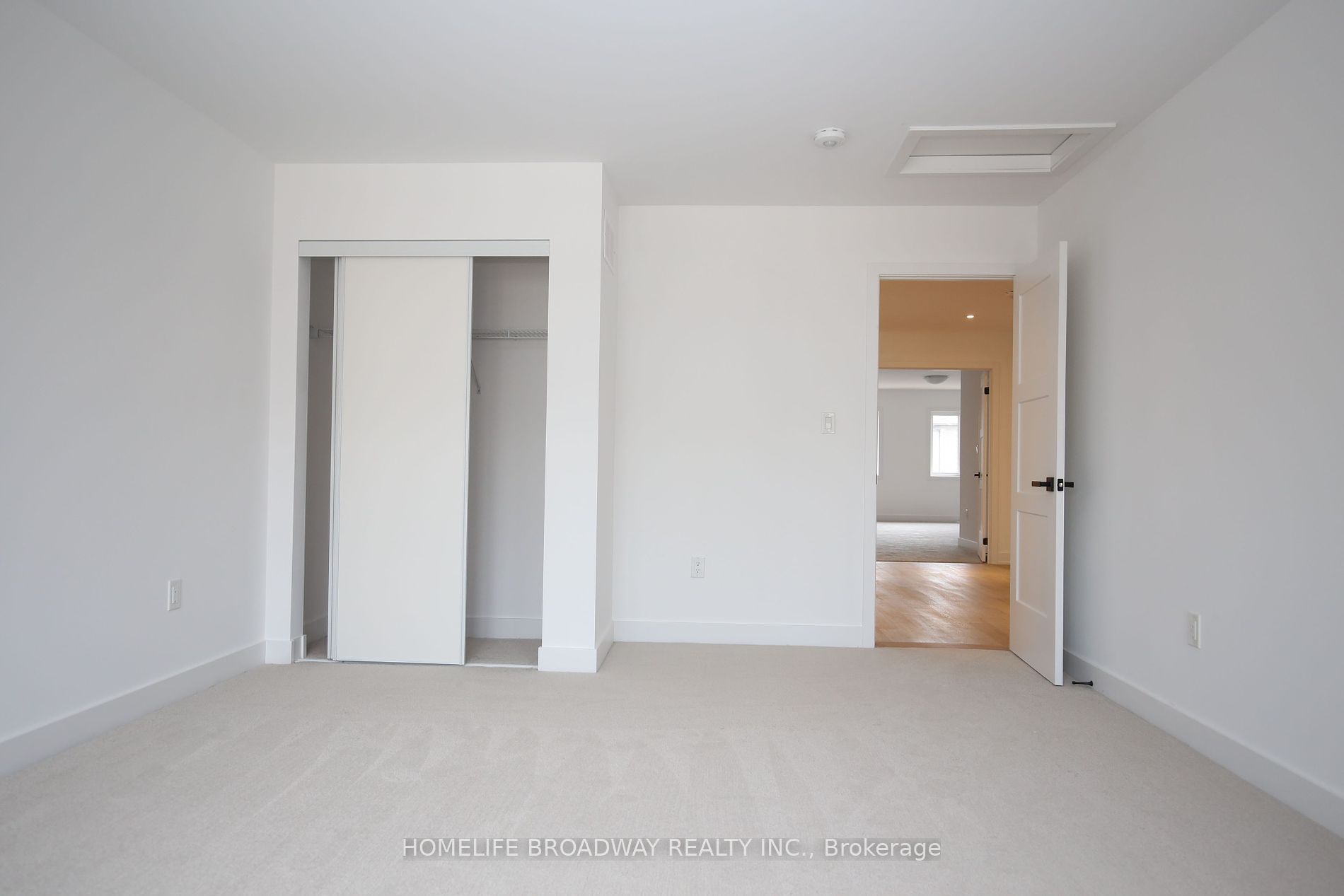 54 Harvest Cres