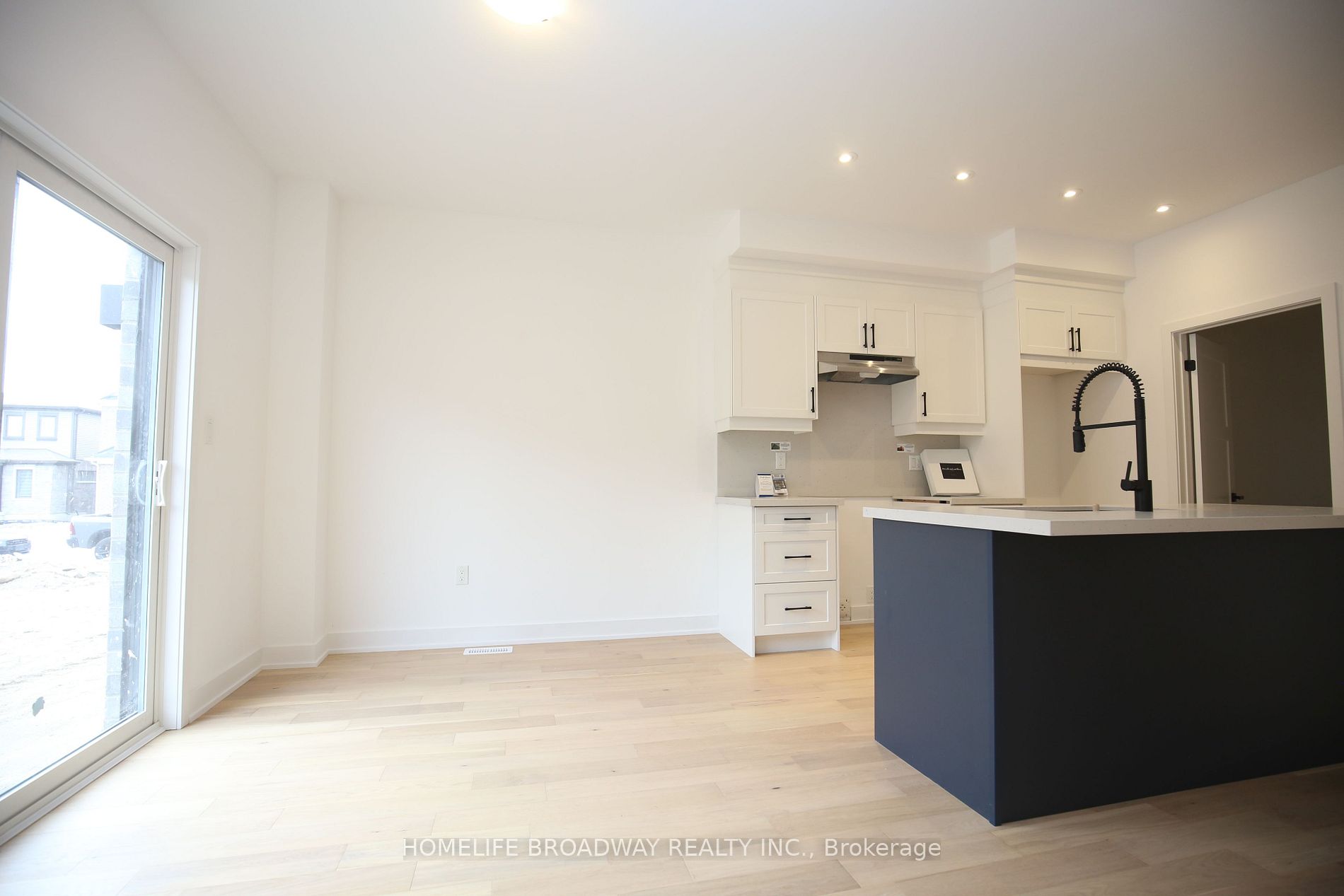 54 Harvest Cres