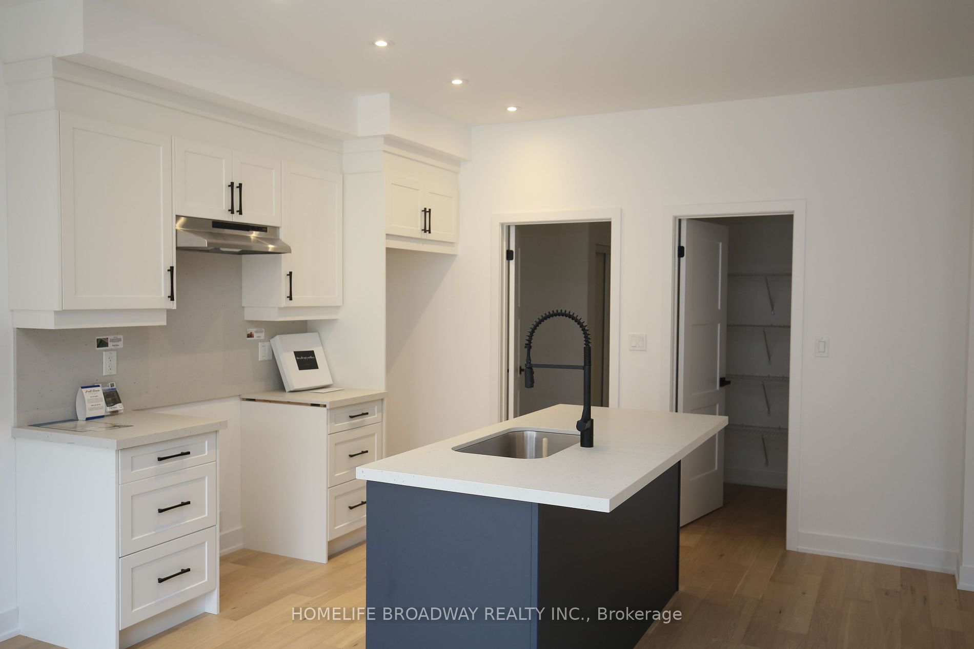 54 Harvest Cres