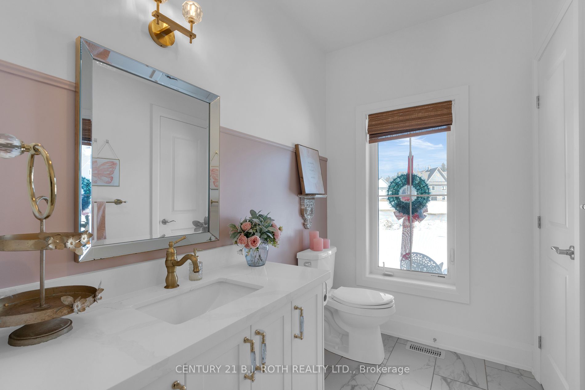 24 Oldenburg Crt