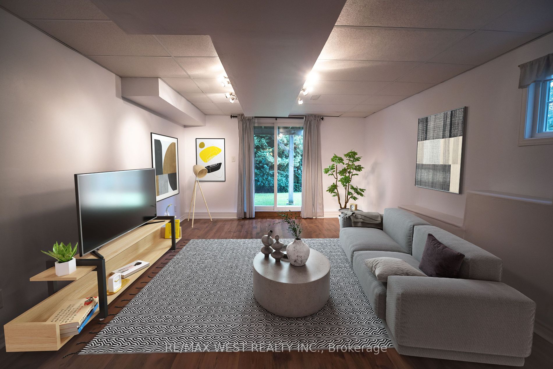 11 Royalton Lane, #11