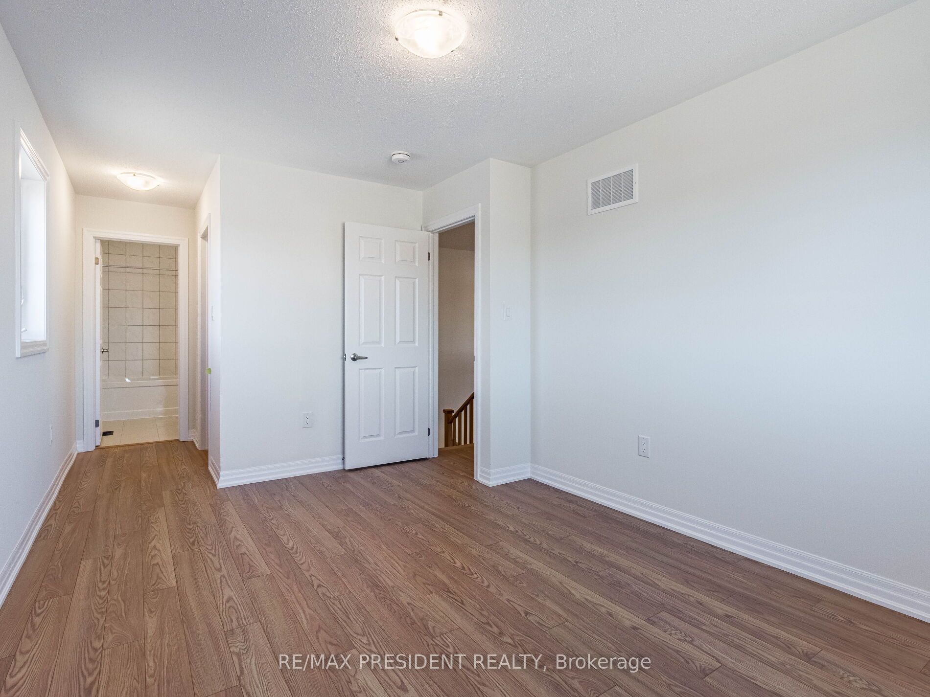 253 Warden St
