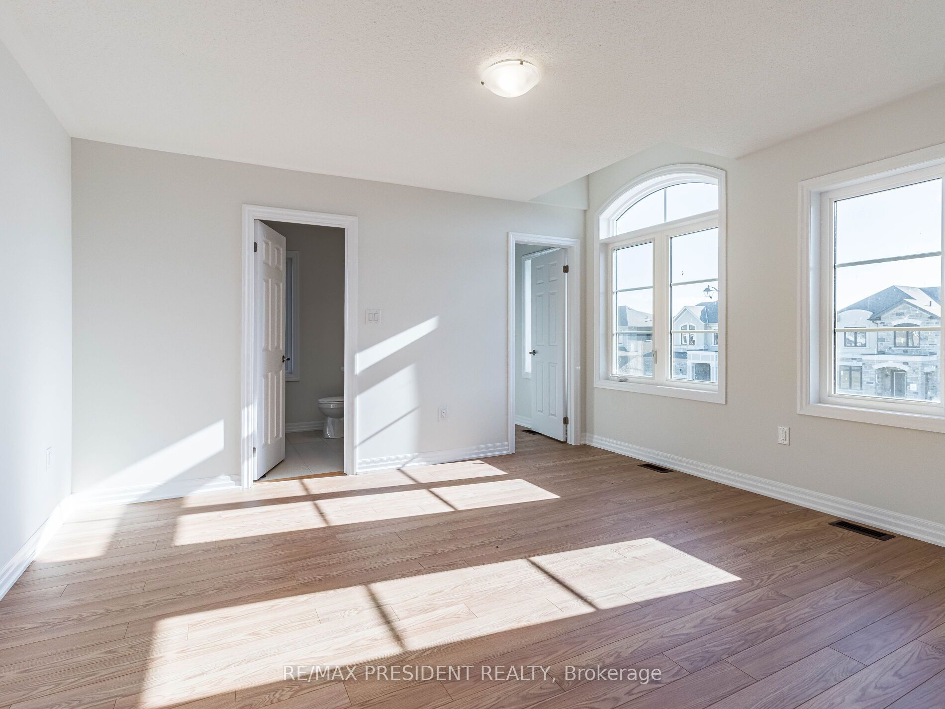 253 Warden St