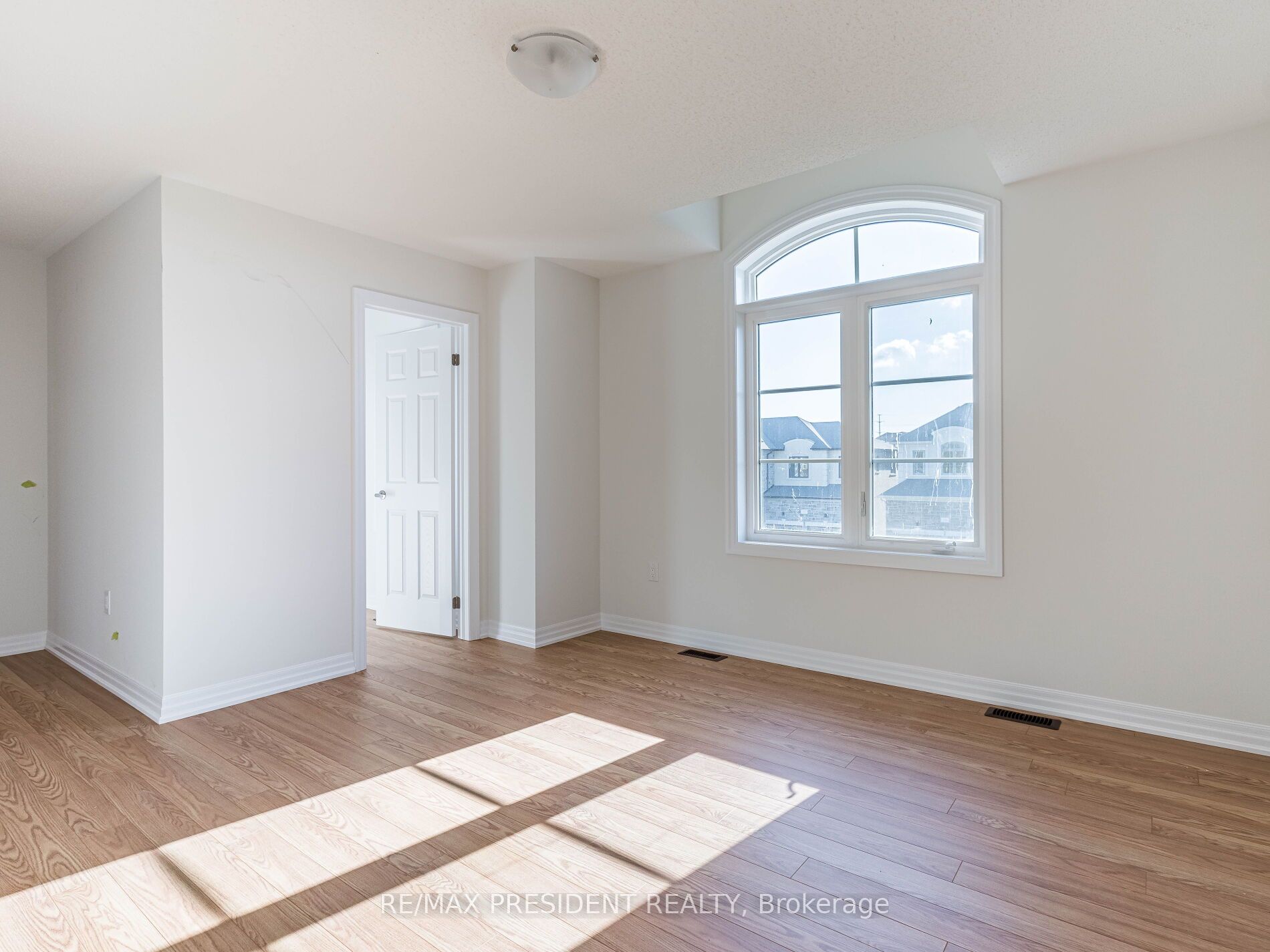 253 Warden St