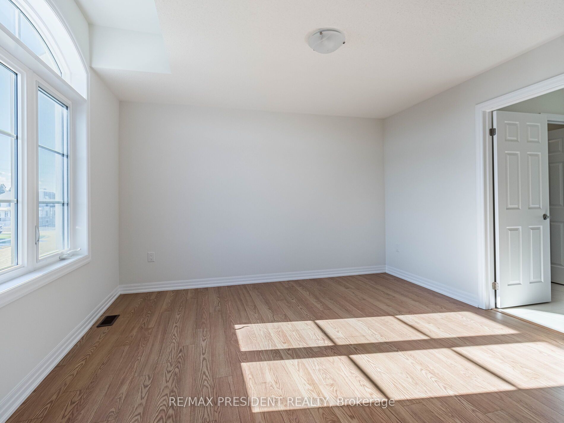 253 Warden St