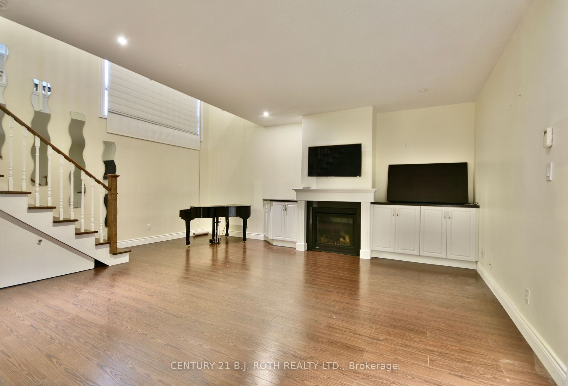 355 Blake St, #4