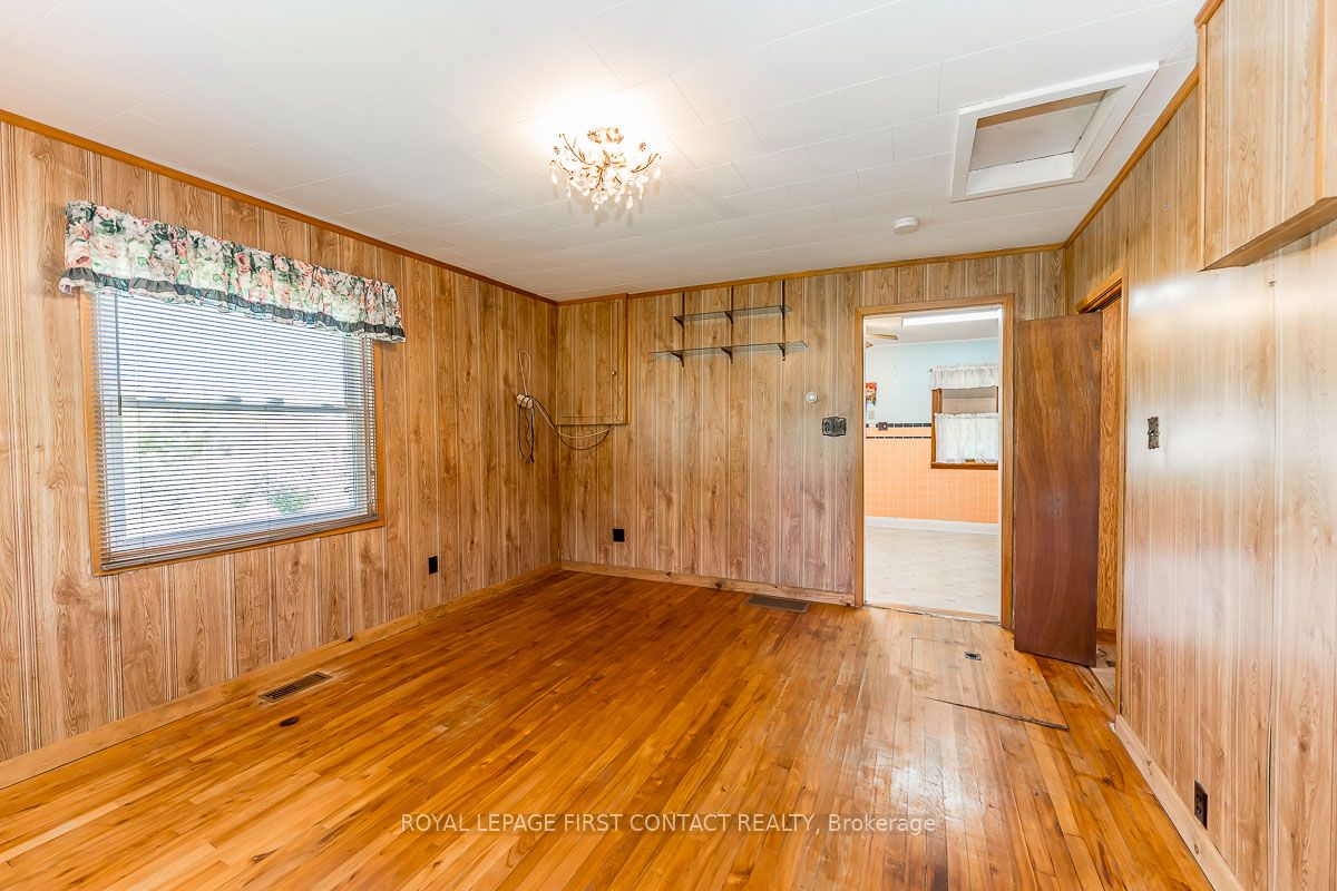 3828 George Johnston Rd