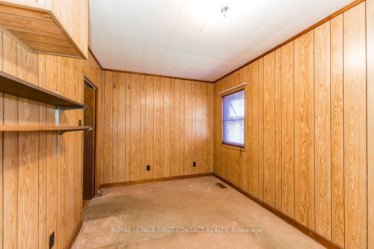 3828 George Johnston Rd