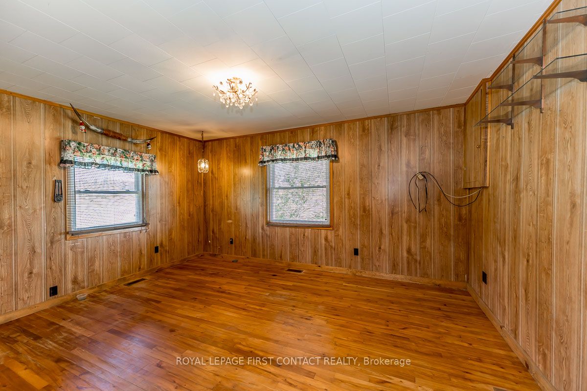 3828 George Johnston Rd