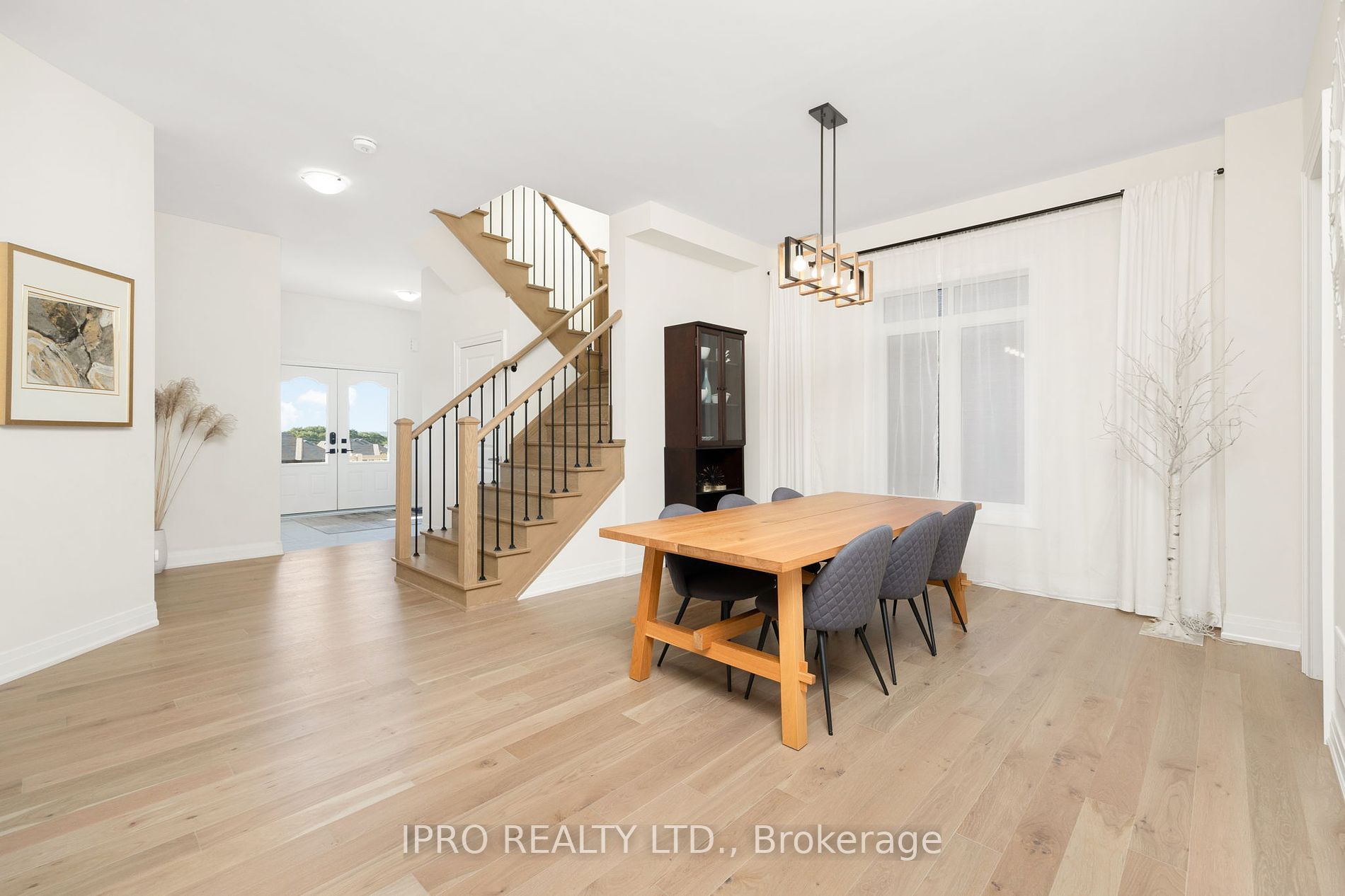 115 Muirfield Dr