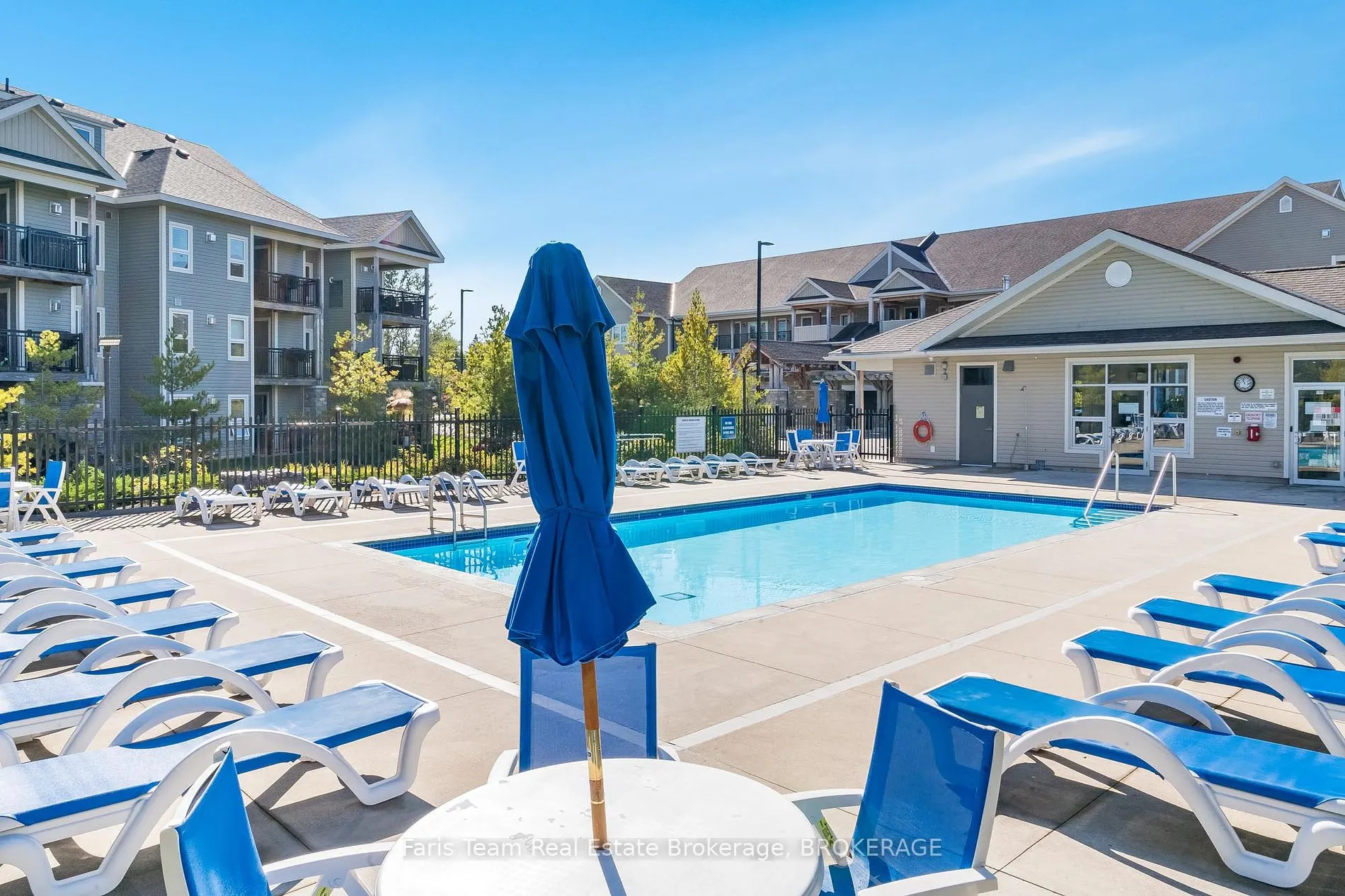 6 Anchorage Cres, #205