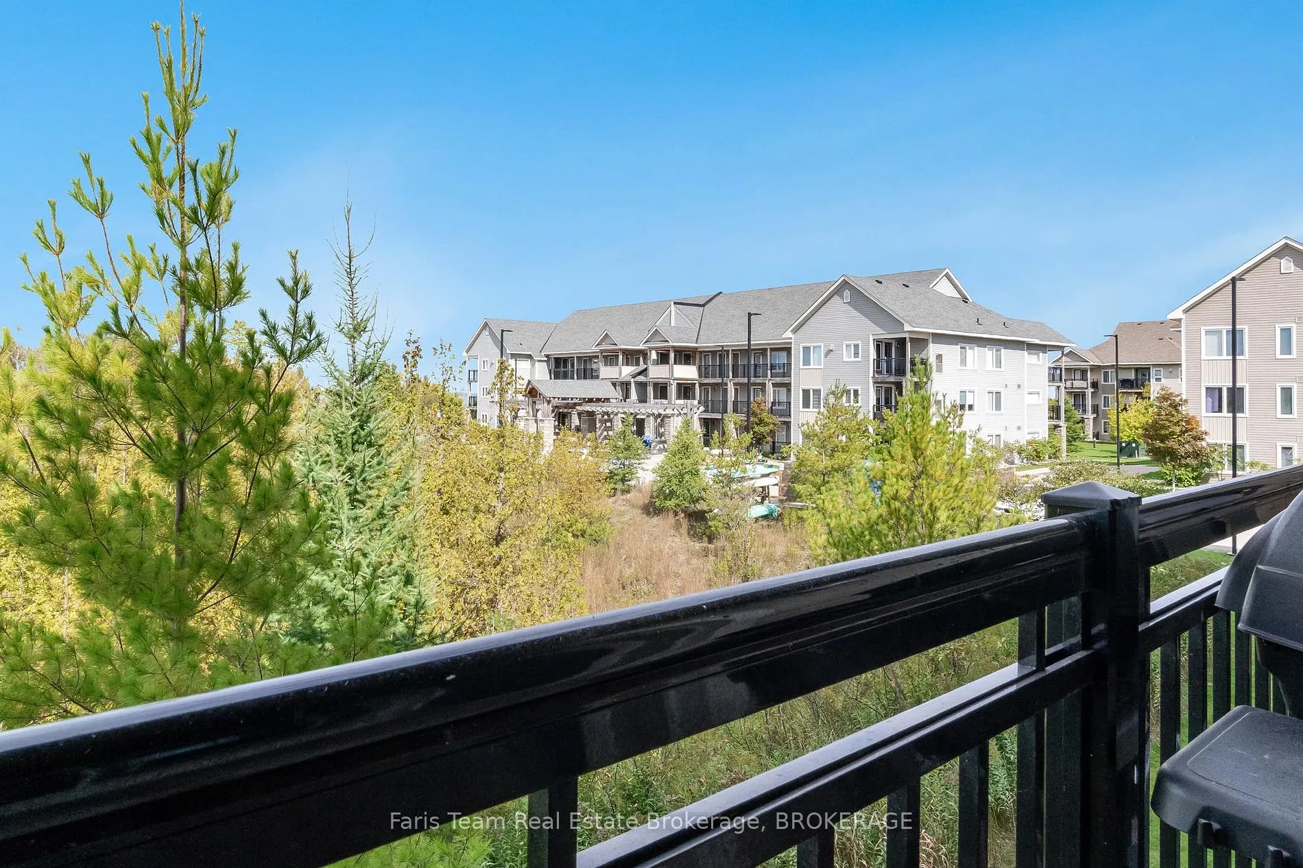 6 Anchorage Cres, #205