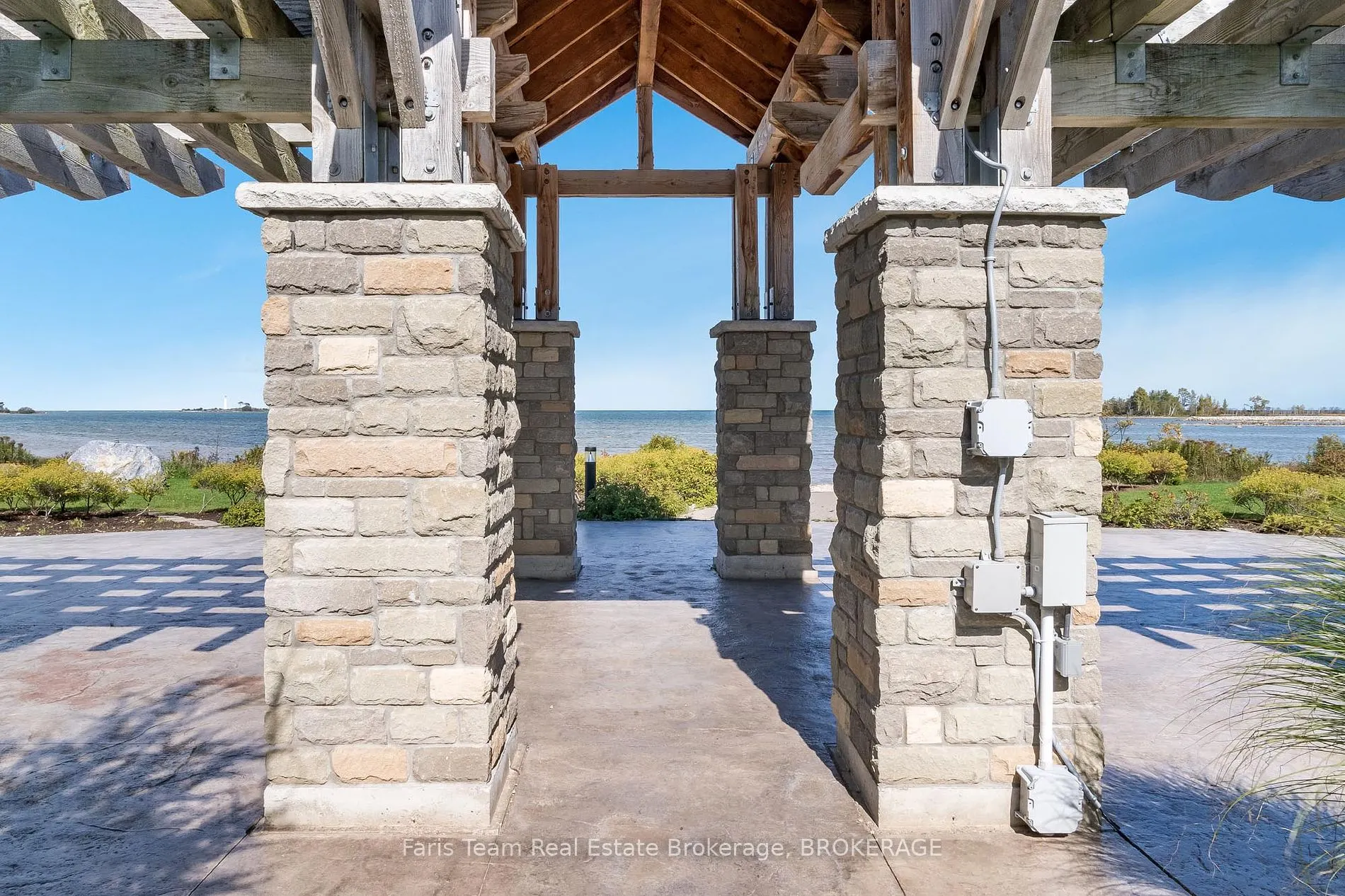 6 Anchorage Cres, #205
