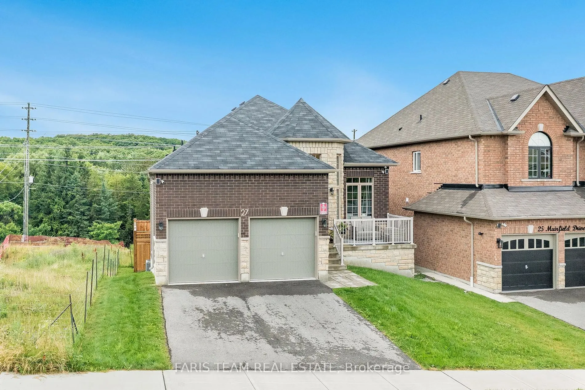 27 Muirfield Dr