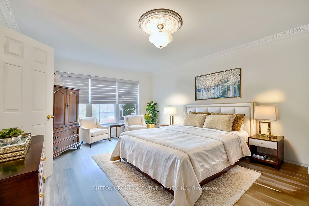 18 Valley Dr