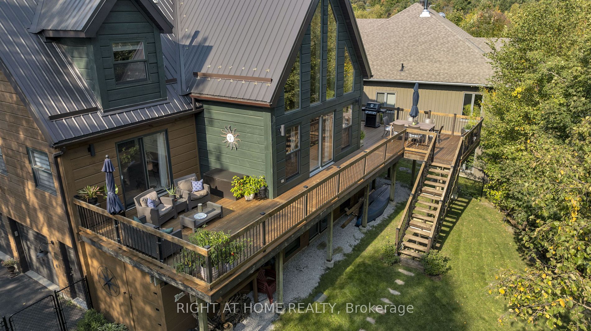 17 Bridle Path