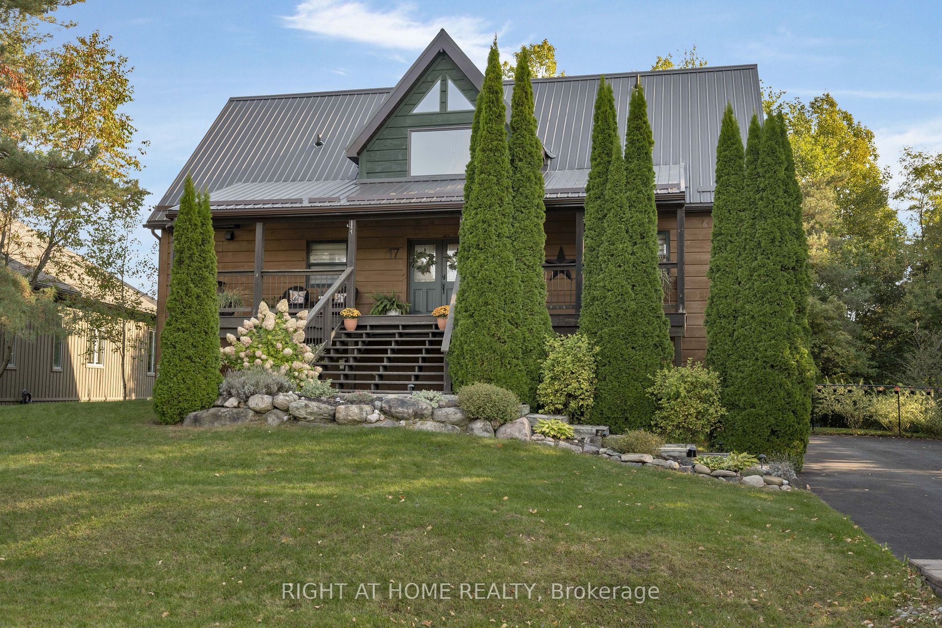 17 Bridle Path