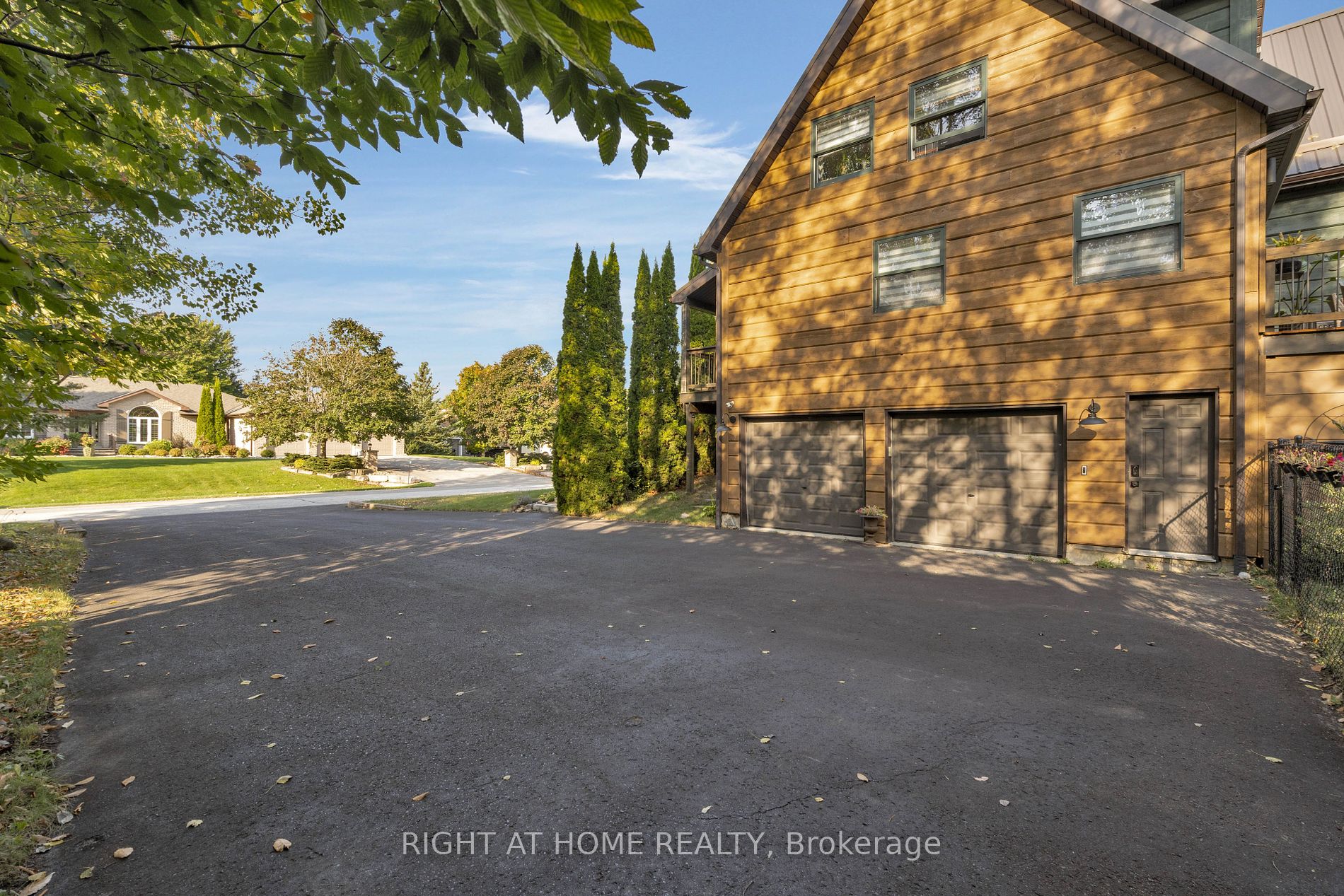 17 Bridle Path