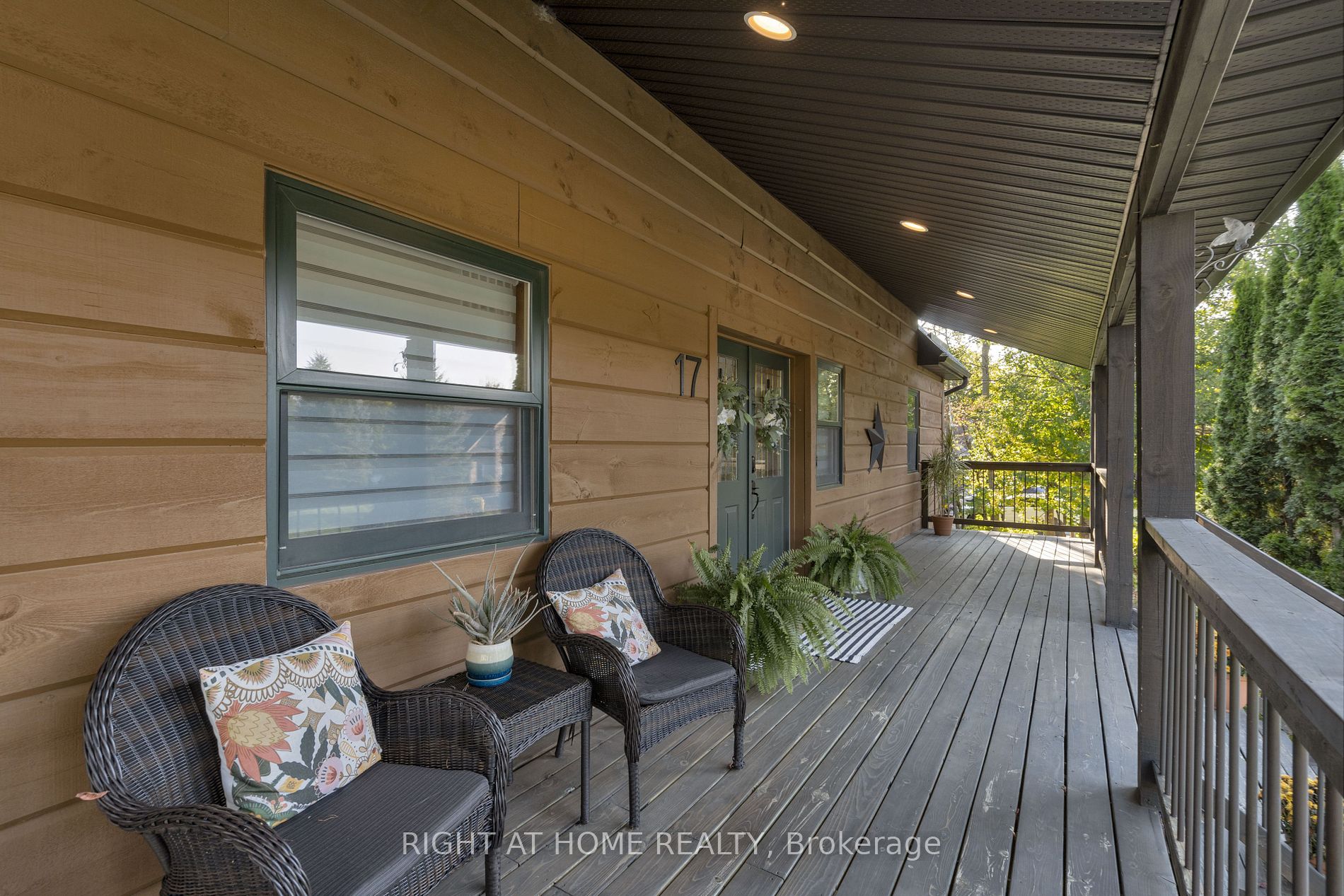 17 Bridle Path