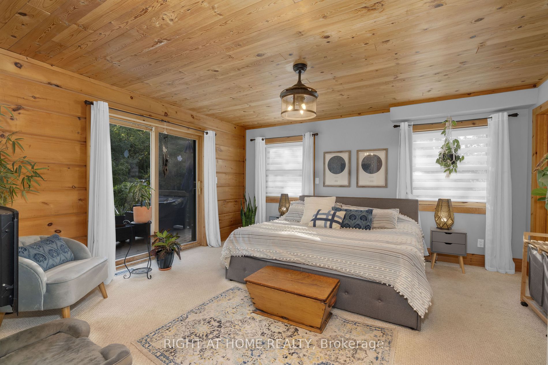 17 Bridle Path