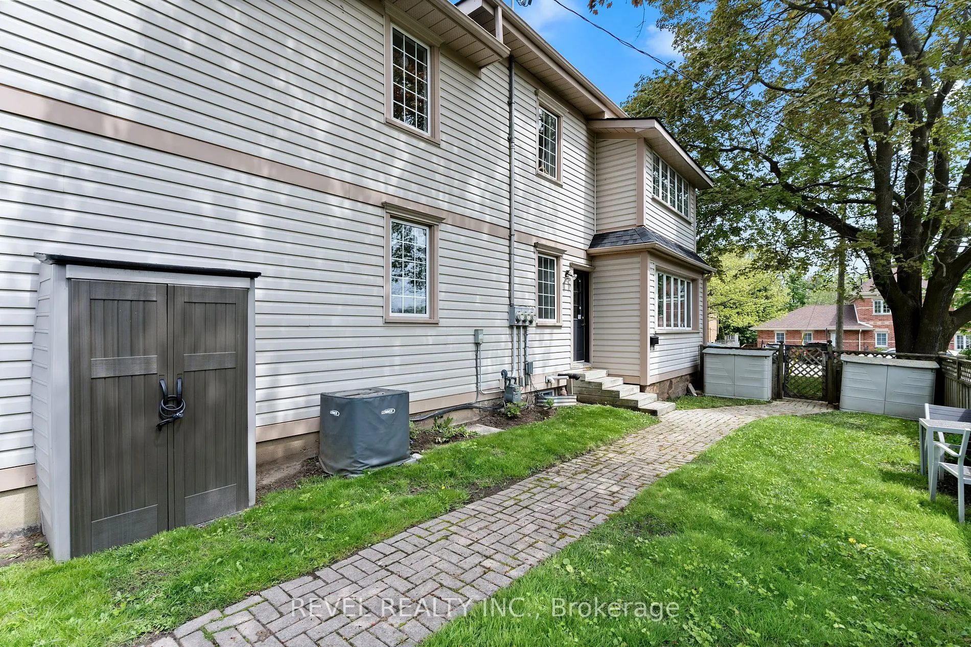 31 Frederick St