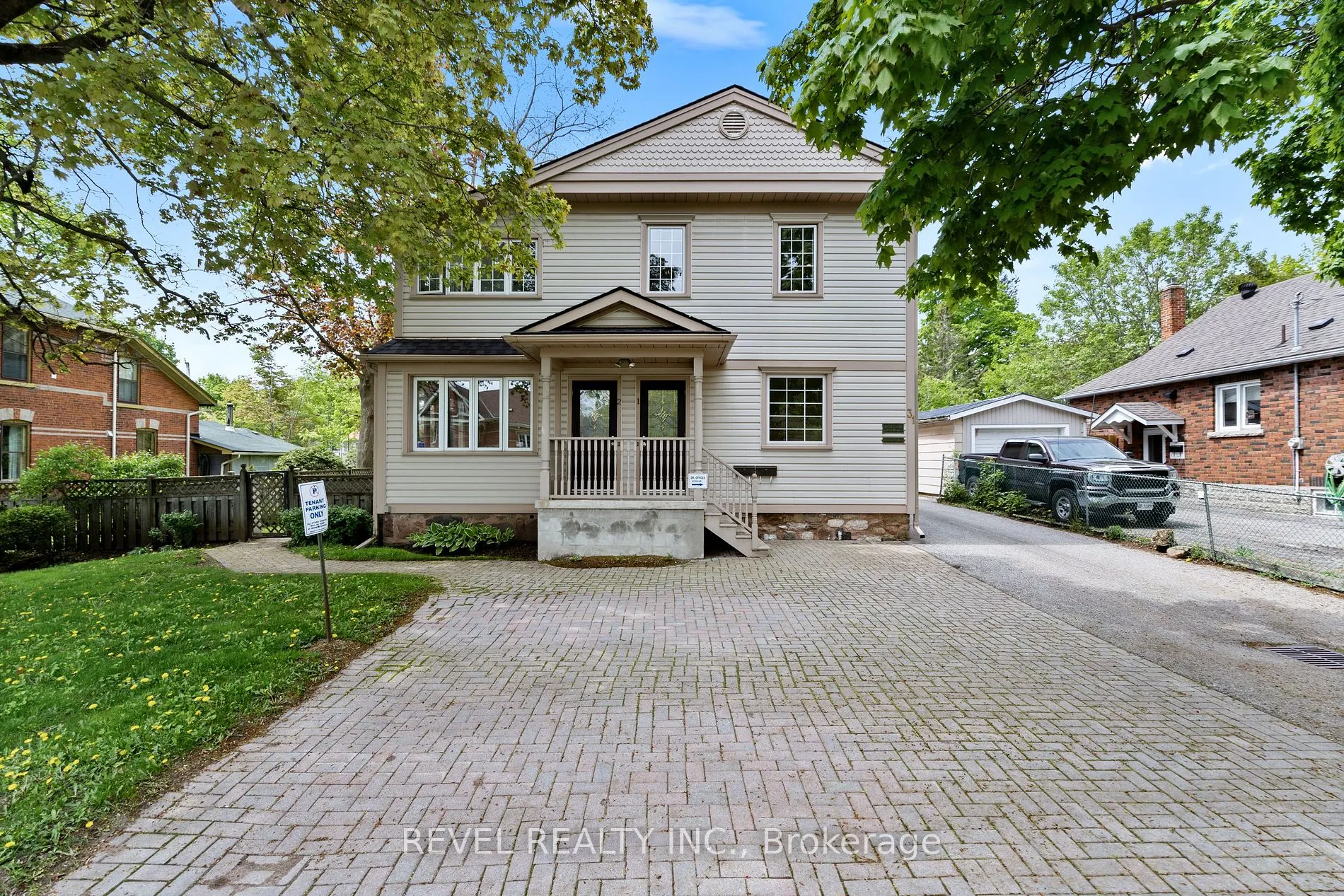 31 Frederick St