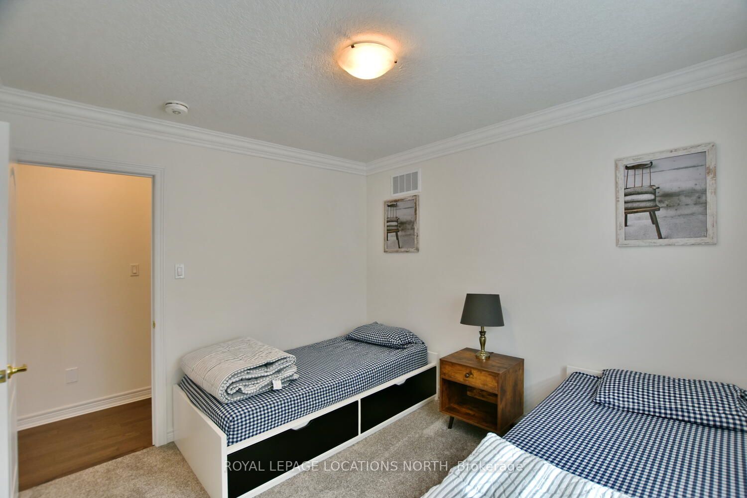 11 Spencer St