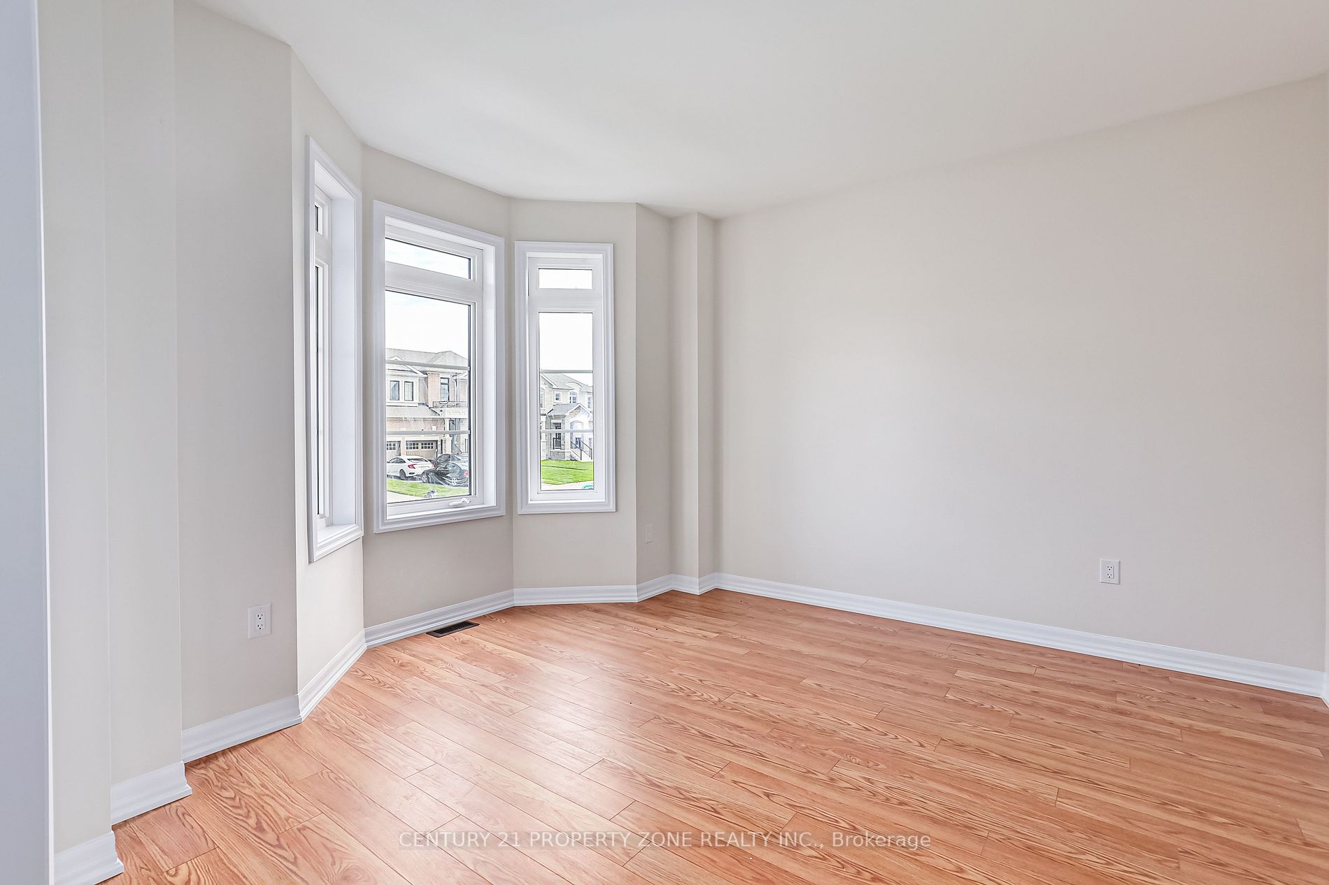 242 Warden St