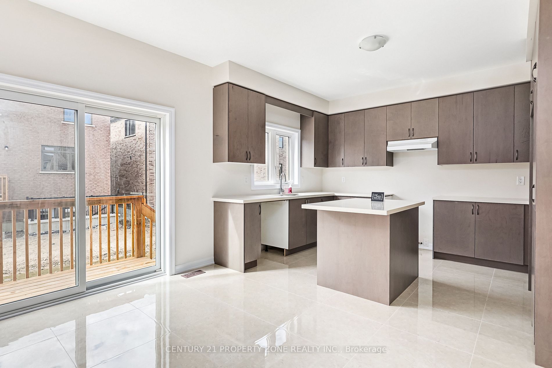 242 Warden St