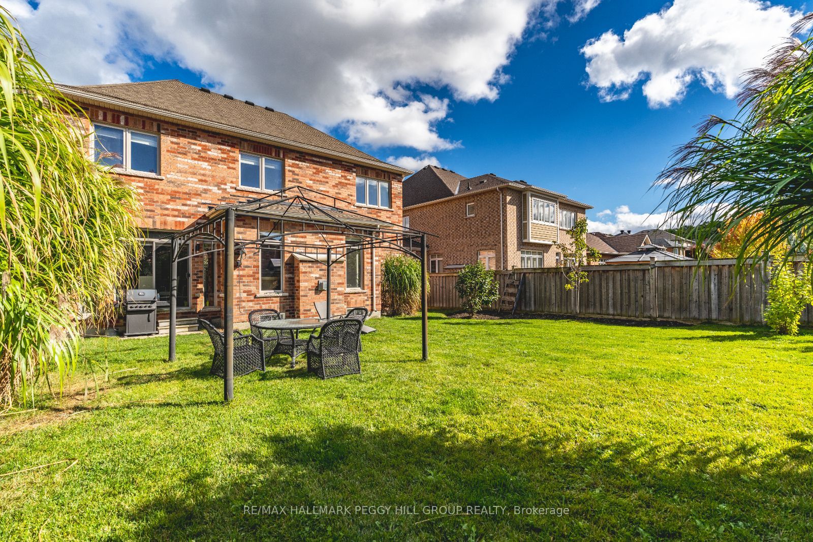 35 Royal Park Blvd