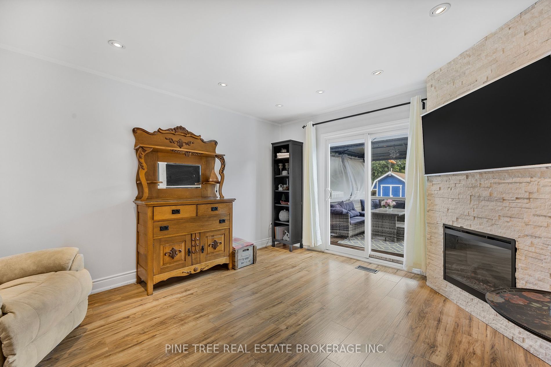 85 Elizabeth St