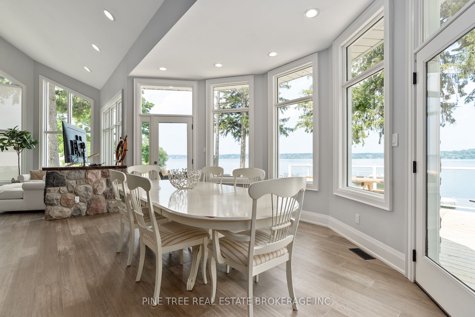 409 Coxmill Rd