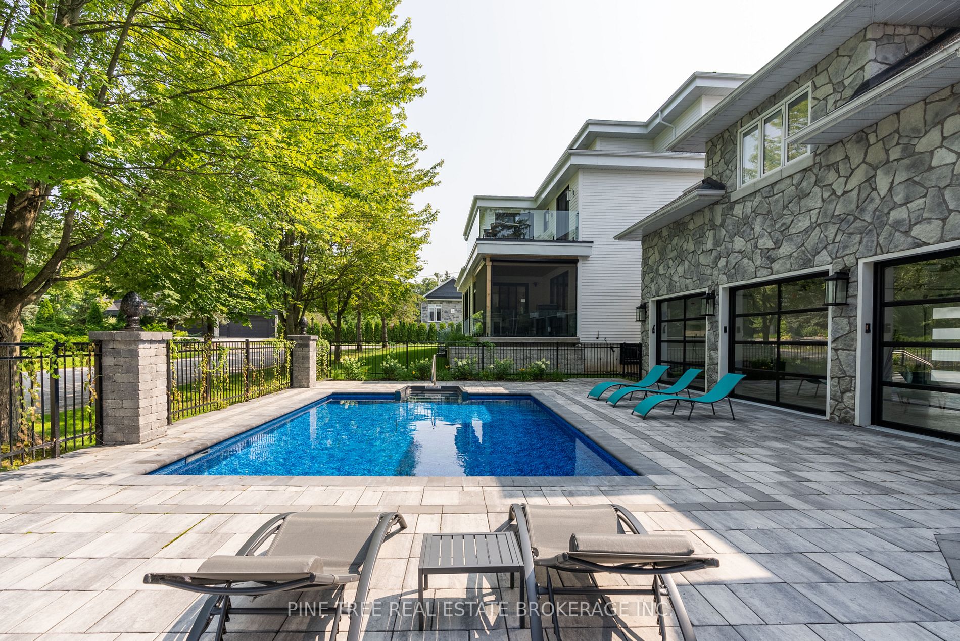 409 Coxmill Rd