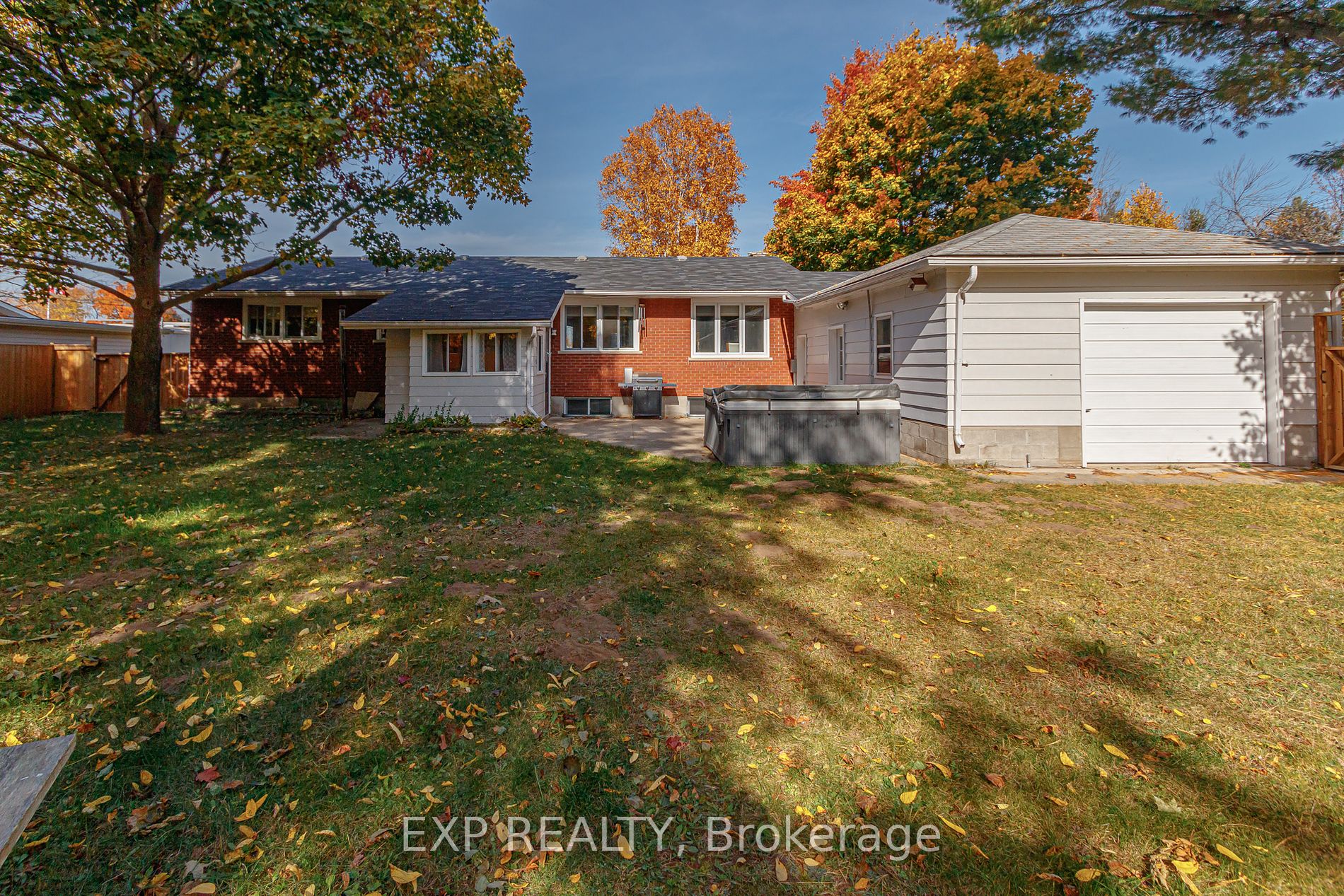 19 Locke Ave