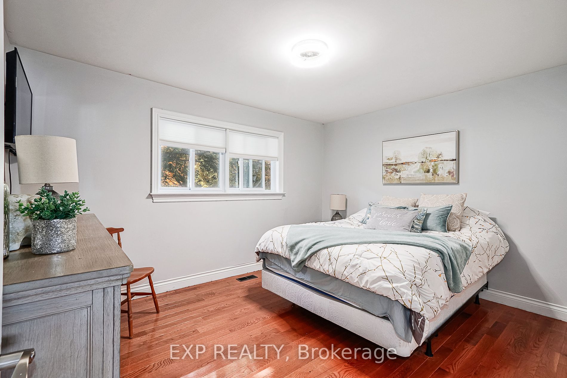 19 Locke Ave