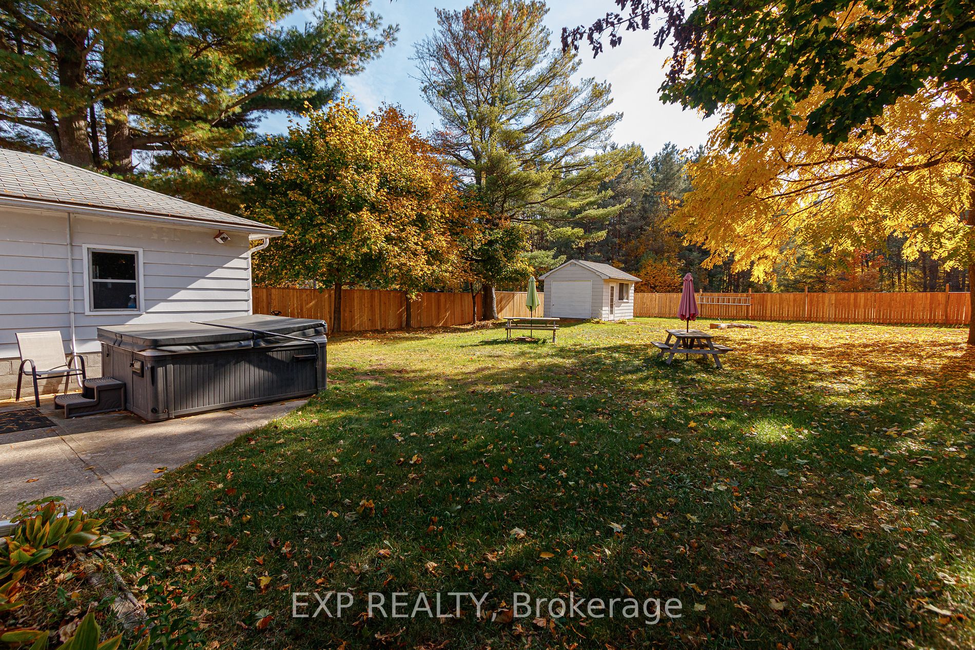 19 Locke Ave