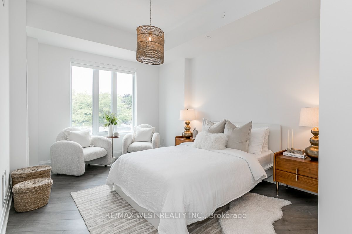 1 Hume St, #212