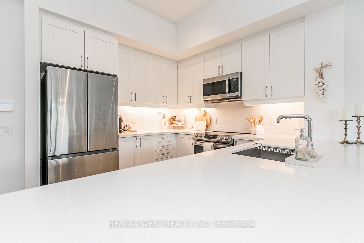 1 Hume St, #212