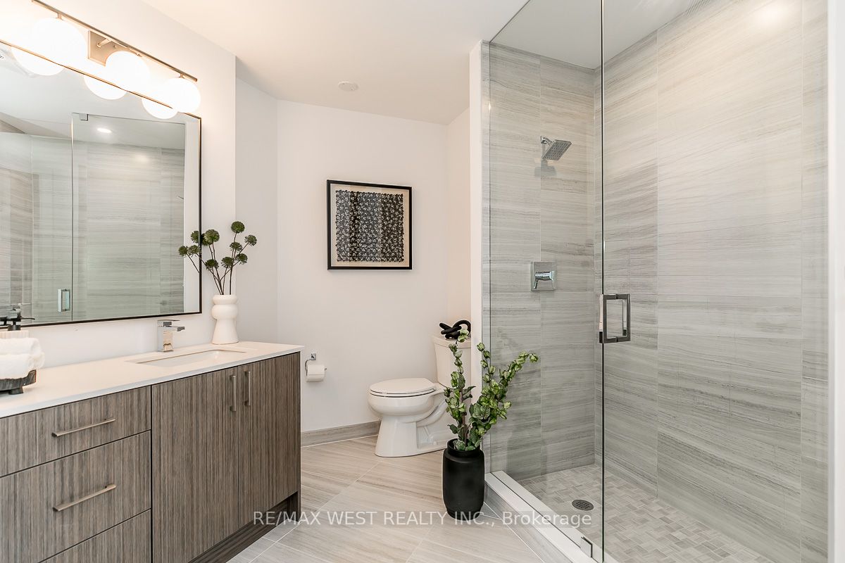 1 Hume St, #212