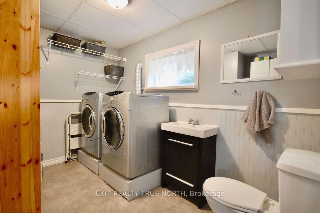 5632 Penetanguishene Rd