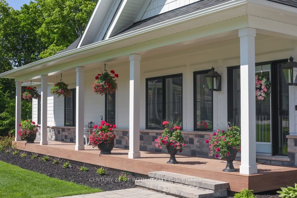 24 Oldenburg Crt